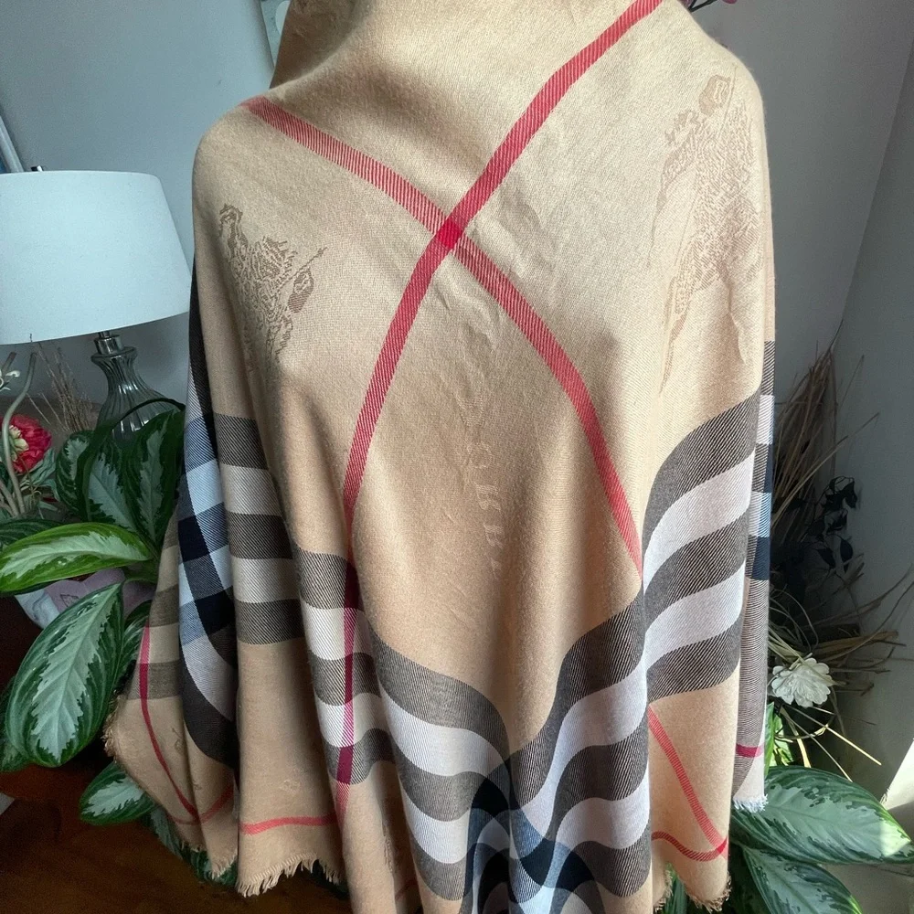 Burberry Prorsum Wrap Shawl. - Picture 14 of 16